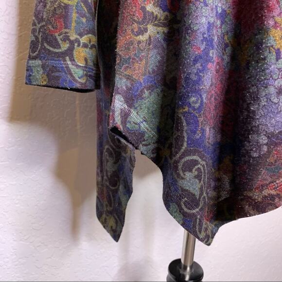 Soft Surroundings maroon multicolor floral asymmetrical knit top size Medium - Picture 3 of 11